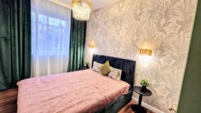 University District&City Gateaway FREE PARKING!
